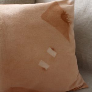 Housse de coussin à motifs Shibori – Image 2