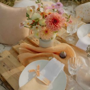 Lot de 2 serviettes de table en voile de lin frangé – Image 2
