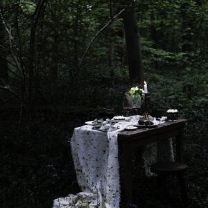 Chemin de table en lin frangé – Image 5